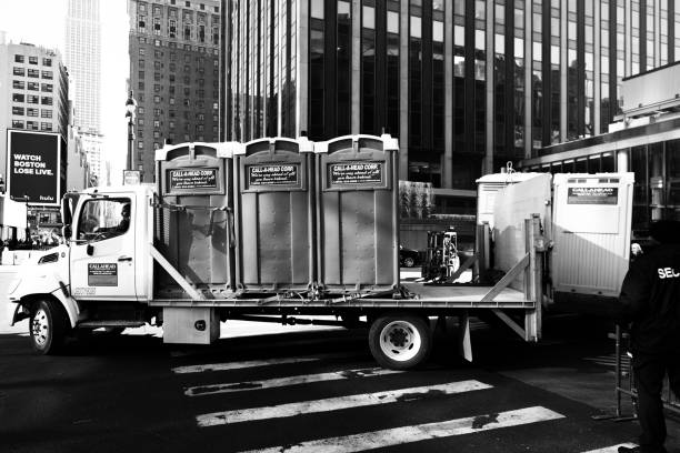 Best Porta potty services near me  in Downers Grove, IL